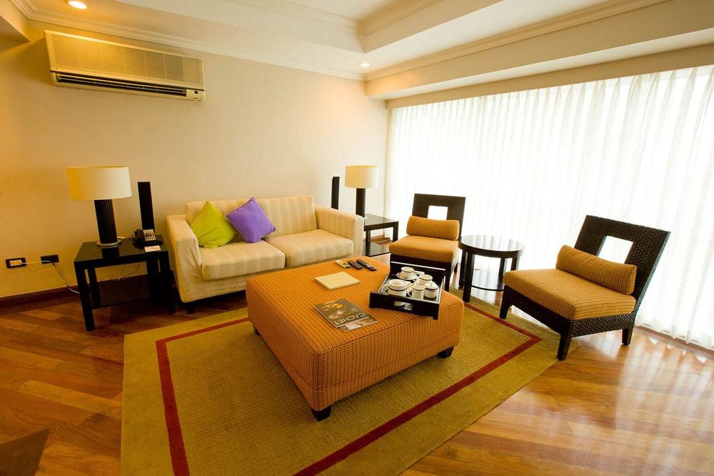 Fraser Place Manila Makati City Exterior photo